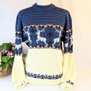 Vintage 1980s Women's Nordic Fair Isle Sweater Blue Ecru Reindeer Warm Winter